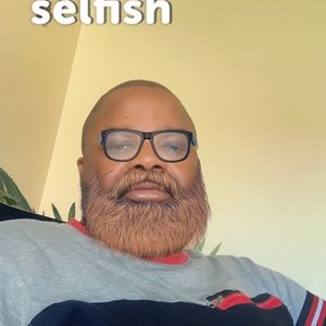 Meet your Posher, Victor